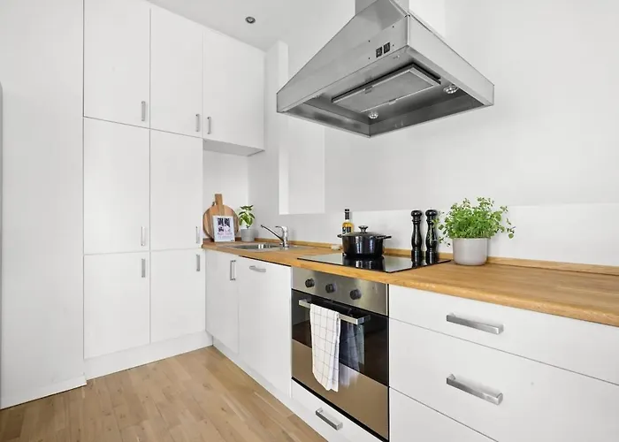 Torshov, Balkong, 2 Soverom, Sentralt Appartement *