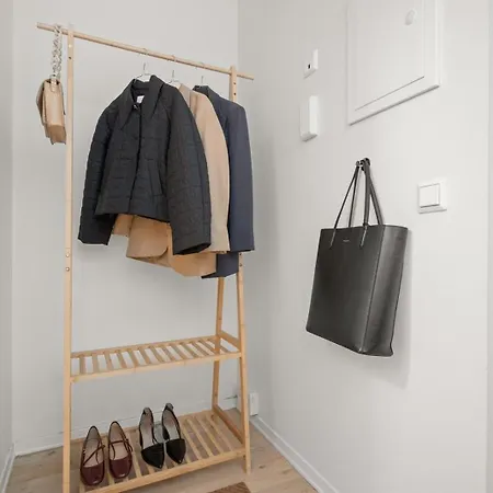 Torshov, Balkong, 2 Soverom, Sentralt Apartment *